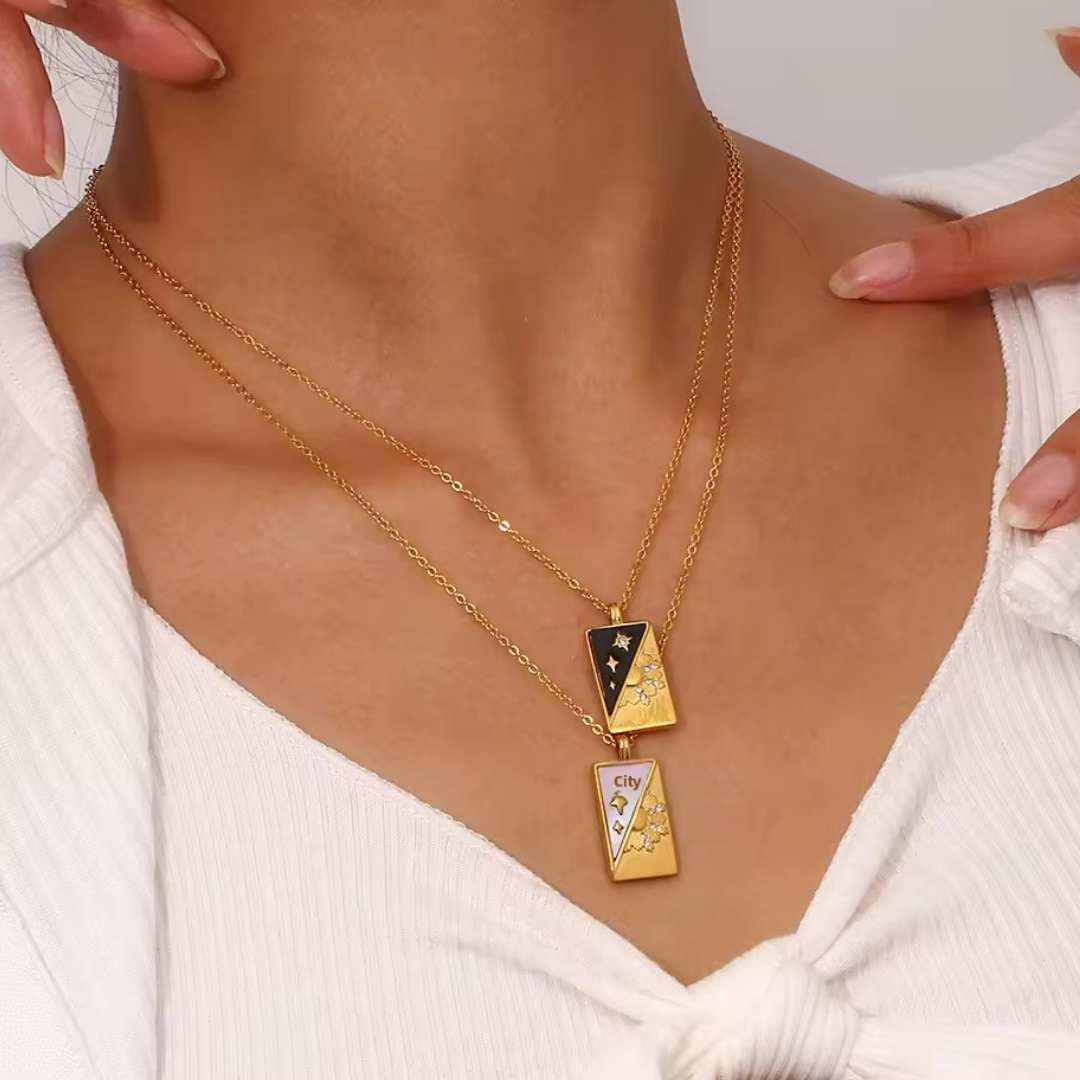 Avera Pendant