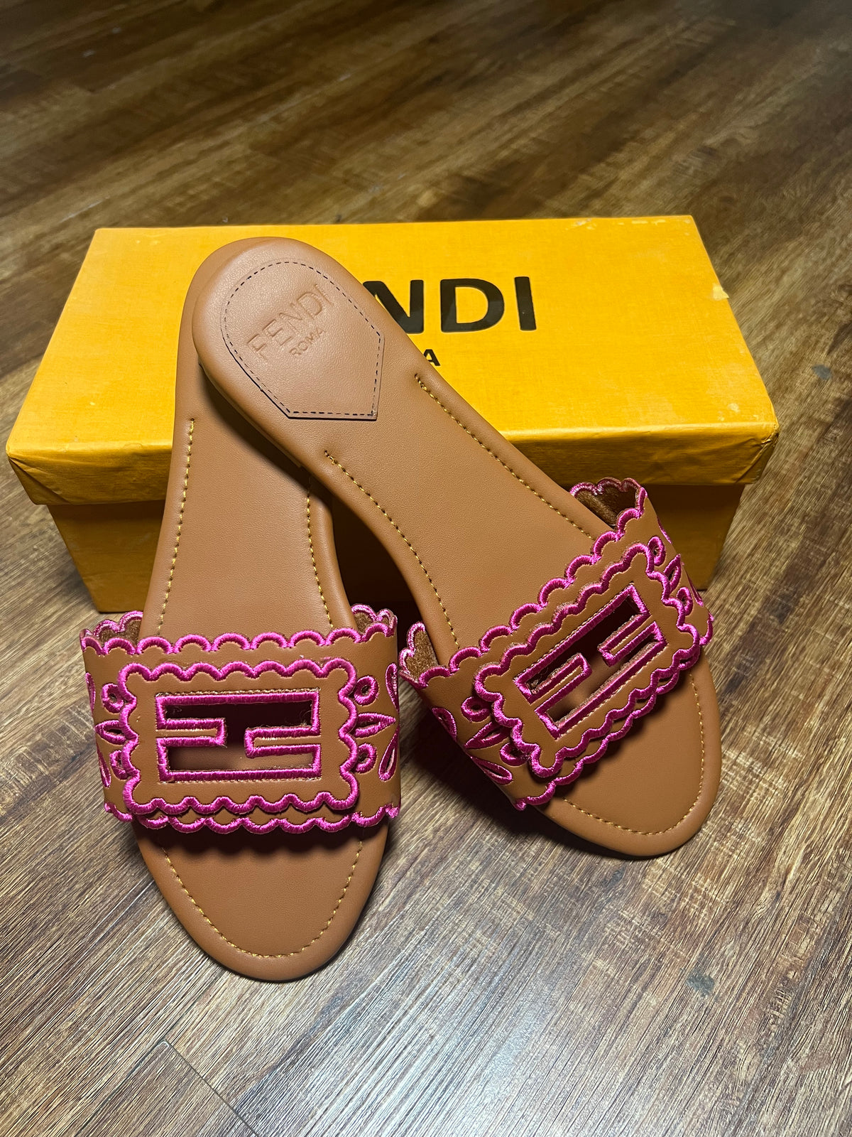 Fendi Slides - Pink & Brown