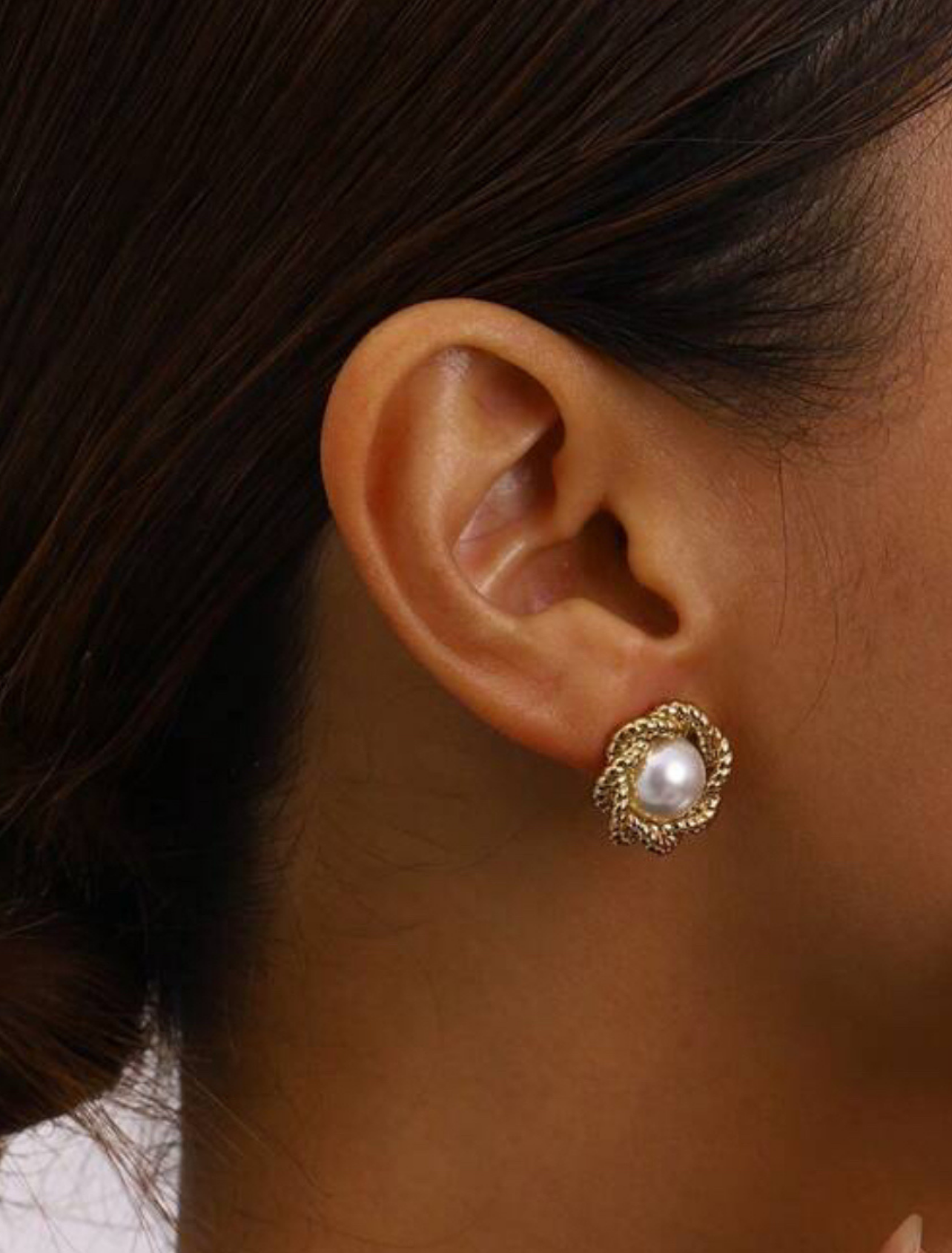 Nina Studs