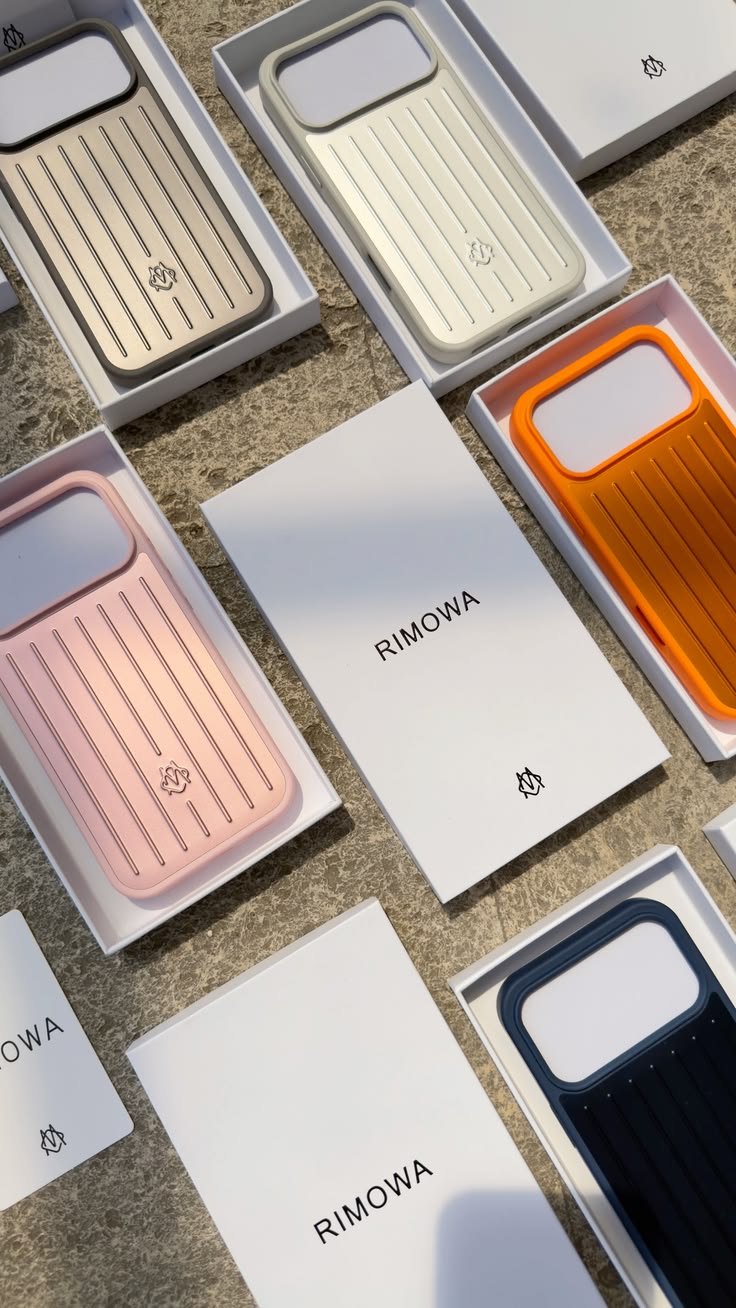 PHONE CASE