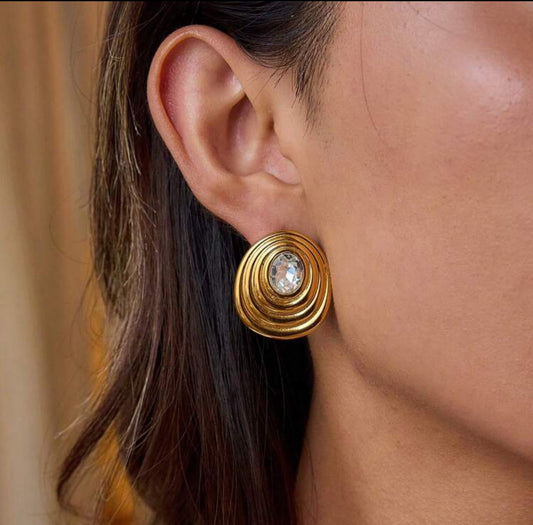 Tyra Studs