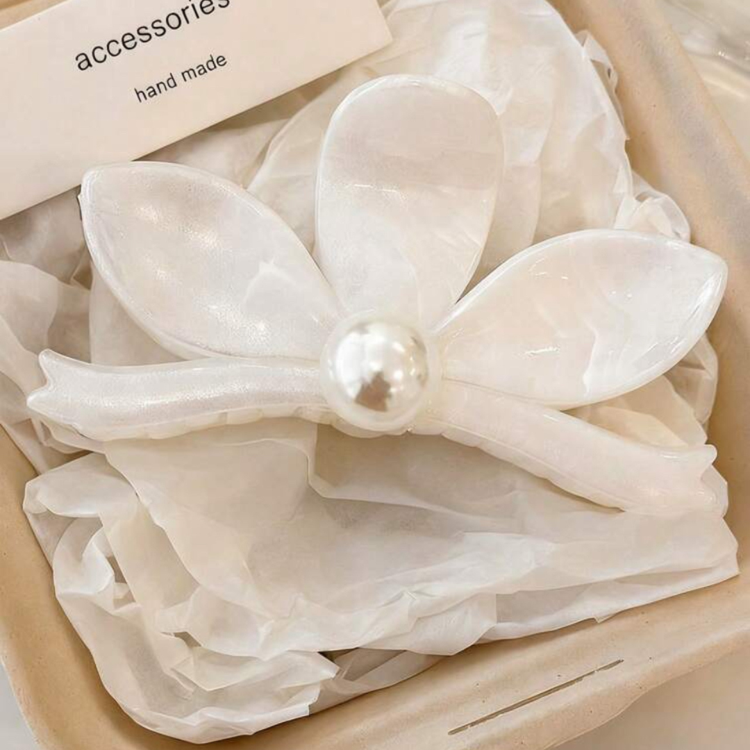 Pearl Claw White