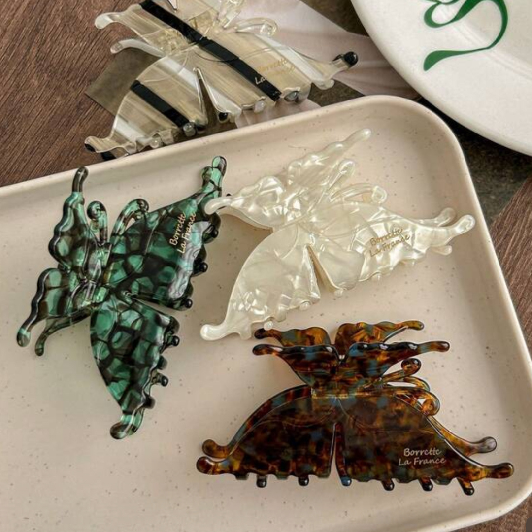 Retro Brown Hair Claw