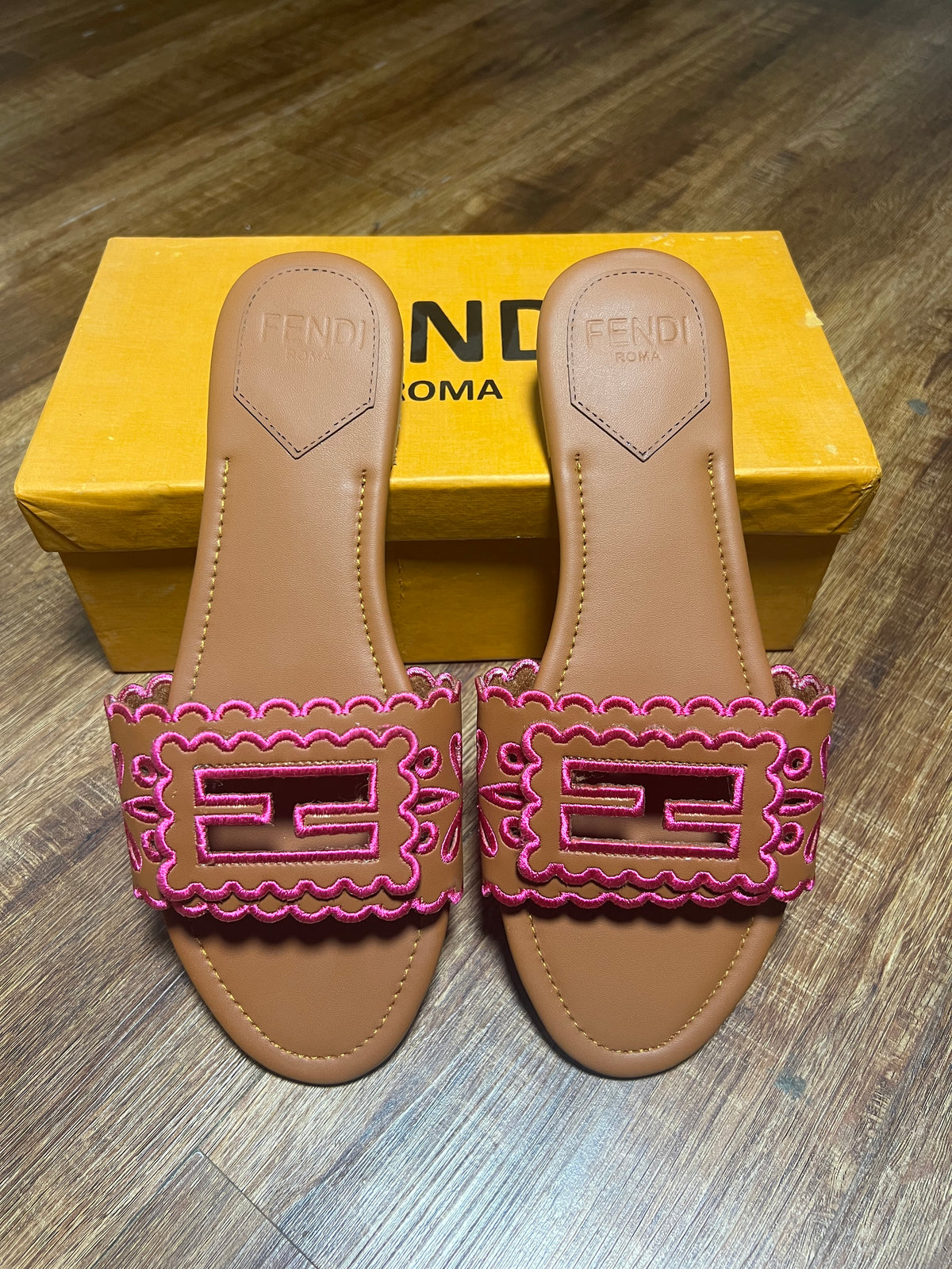 Fendi Slides - Pink & Brown