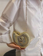 SHELL CLUTCH - GOLDEN