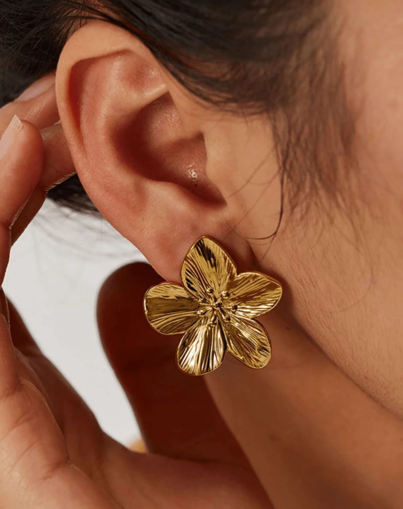 Flora Studs
