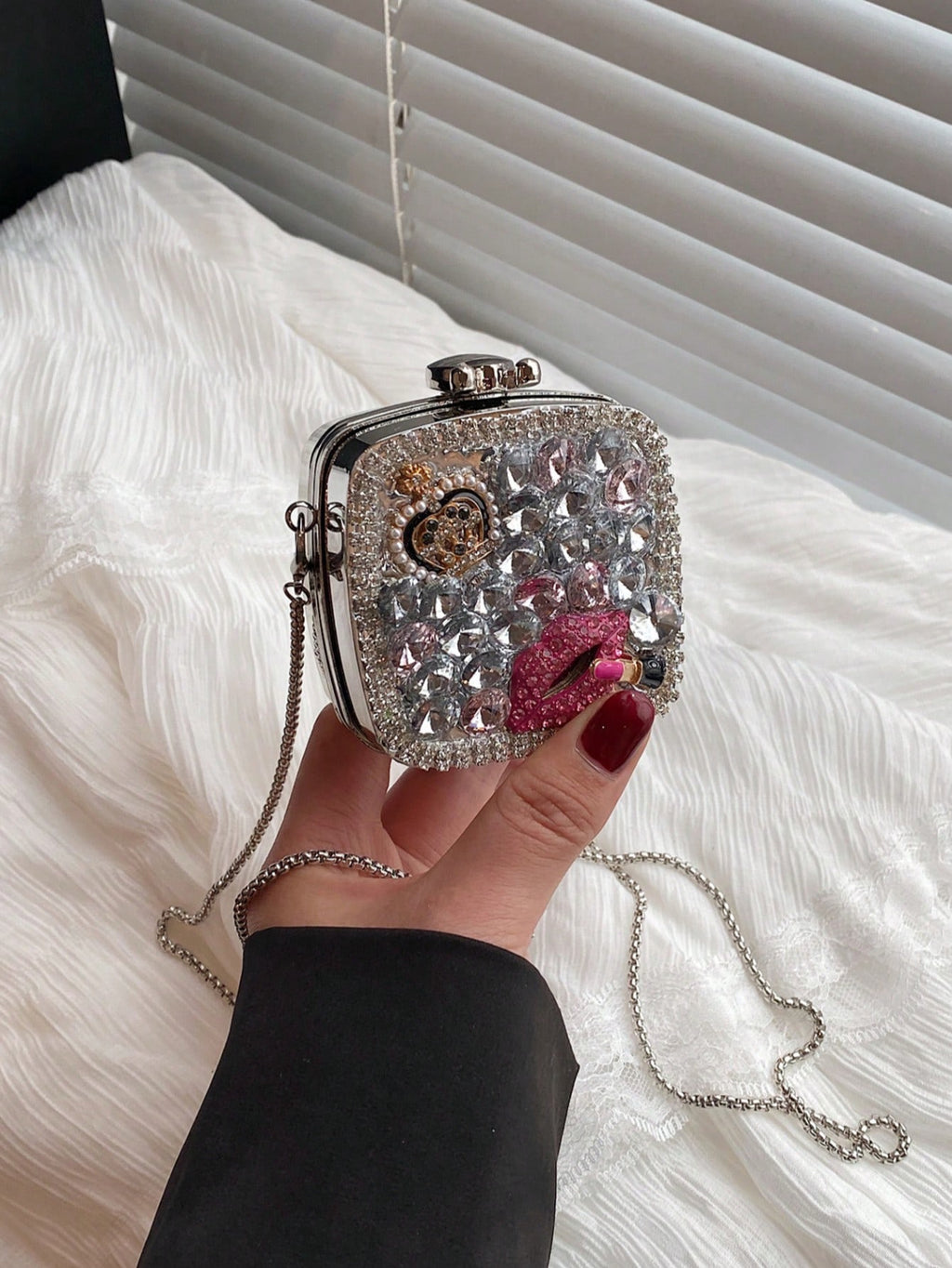 SQUARE CLUTCH - SILVER