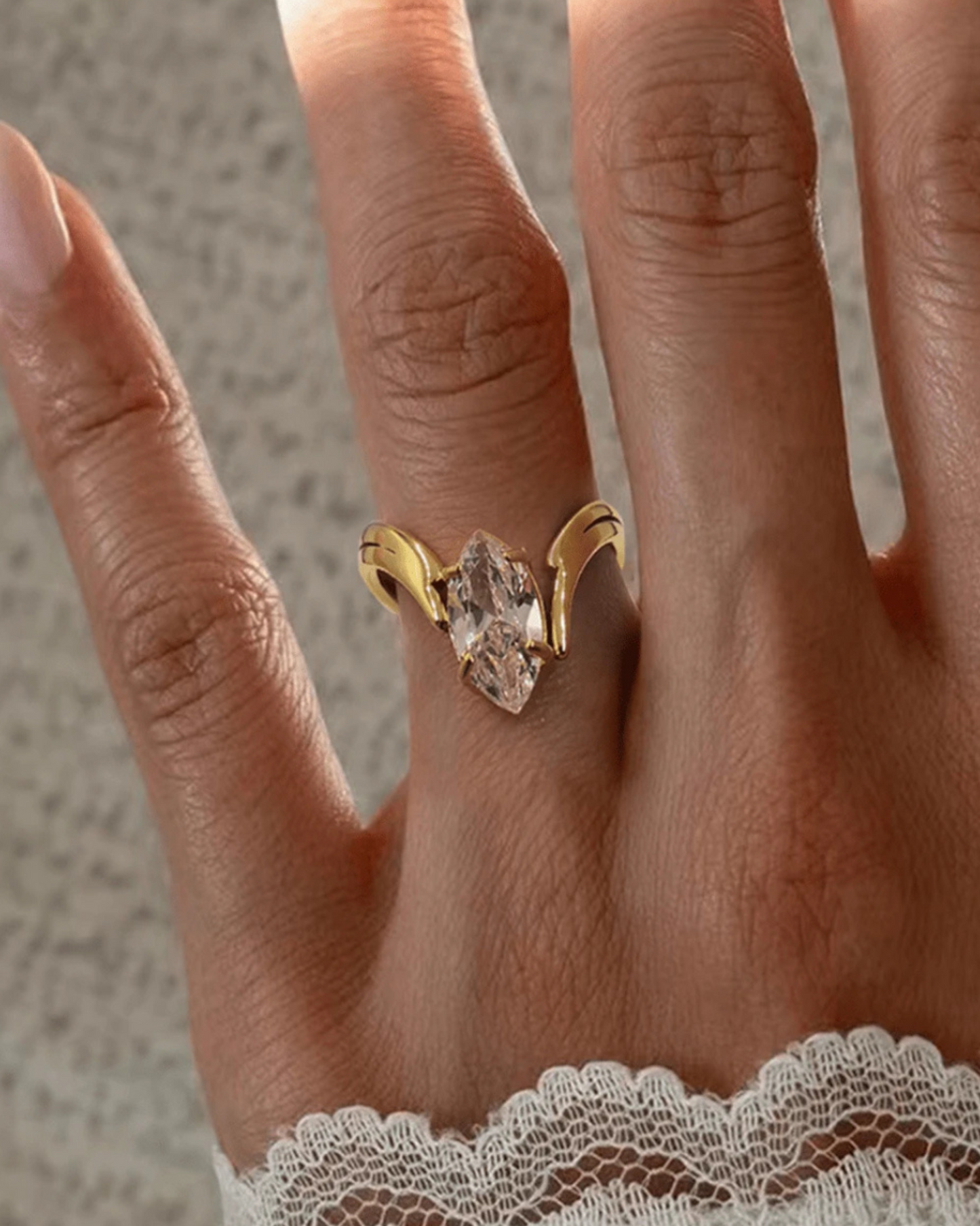 Midas Loop Ring