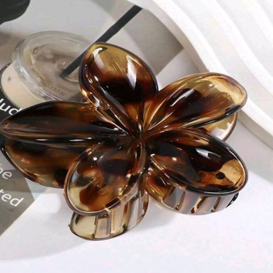 Beach Hair Claw Brown